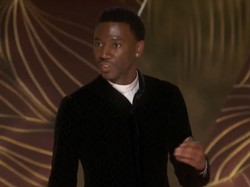 Kenalan dengan Jerrod Carmichael, Host Golden Globe Awards 2023