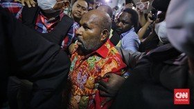 Alasan KPK Gelar Sidang Enembe Online: Simpatisannya Banyak