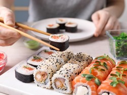20 Makanan Jepang Paling Populer di Indonesia, Wajib Dicoba!
