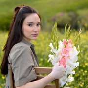 5 Makna Bunga Snowdrop dan Carnation yang Gambarkan Karakter Kelahiran Bulan Januari