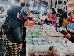 Pasar Kue Subuh Senen Tutup hingga Gaya Makan Bule Lokalan