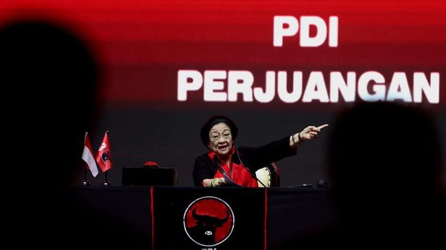 Megawati Kenalkan Salam Pancasila di HUT PDIP ke-50