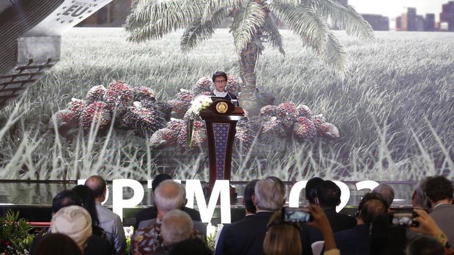 Menlu Retno mengatakan, diplomasi ekonomi juga berkontribusi memperkuat akses pasar melalui finalisasi perjanjian perdagangan bilateral dengan sejumlah negara.