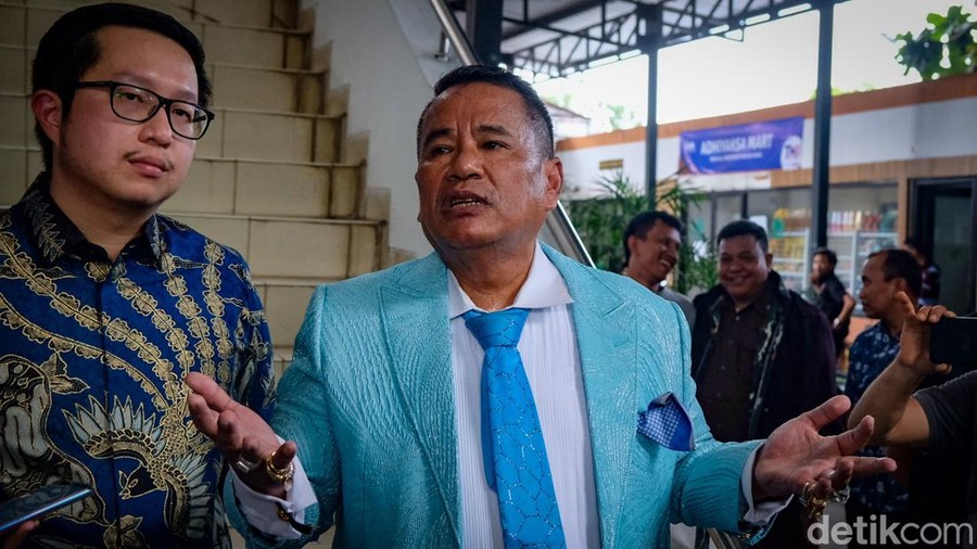 Pengacara Hotman Paris Hutapea Beri Keterangan
