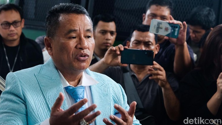 Pengacara Hotman Paris Hutapea Pengacara Hotman Paris Hutapea Beri Keterangan