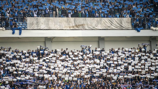 Antusiasme Terpendam: Tiket Ludes untuk Pertarungan Final Persib vs Madura United