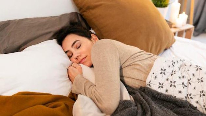 img-title Insomnia di Malam Hari? Ikuti Rutinitas Sebelum Tidur Ini untuk Mengundang Kantuk dan Tidur Lebih Lelap!
