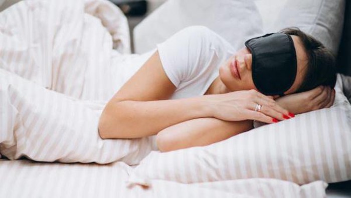 Rutinitas sebelum tidur/ foto: Freepik/ senivpetro