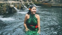 7 Potret Shania Gudono Mahasiswi UGM Adik Erina Gudono, Tak Kalah Cantik dari Sang Kakak