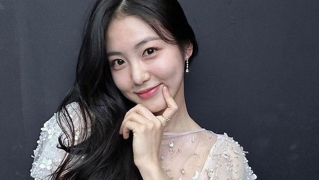 Shin Ye Eun Ternyata Pernah Dilarang JYP Tampil di Varshow, Alasannya...