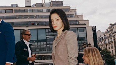 img-title Foto Masa SMP Song Hye Kyo Beredar, Paras Tak Berubah Banjir Pujian