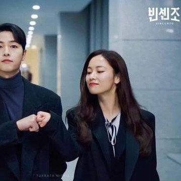 img-title Sajikan 'Romance Tipis' dan Tema Unik, Ini 5 Drakor Netflix yang Bikin Penonton Baper hingga Gagal Move On!