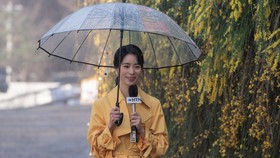 Reporter Cuaca Korea Soroti Gambaran Profesi di The Glory