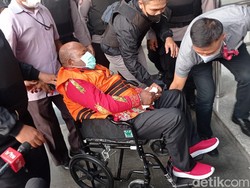 Beda Pengakuan Lukas Enembe dan Pemeriksaan Dokter soal Kondisi Kesehatan