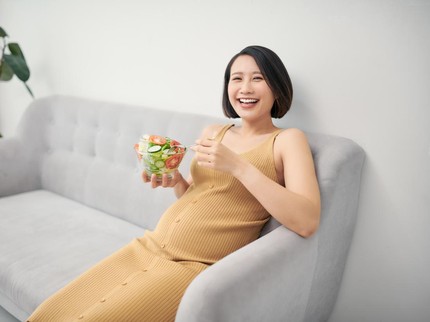 13 Cara Mudah agar Bayi Cerdas sejak Dalam Kandungan, Coba yuk Bun