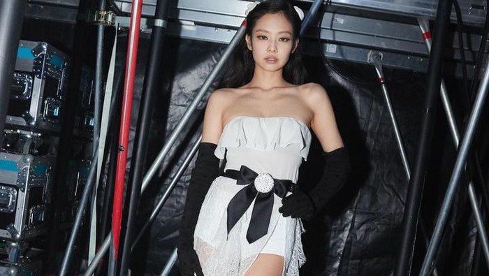 img-title Nggak Selalu Ekstrem, Cara Diet Sehat ala 4 Idol Kpop Ini Bisa Membuat Perut Rata