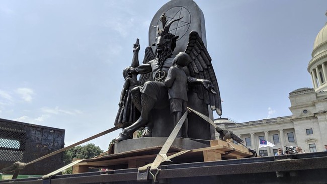 4 Kelompok Pemuja Setan Paling Banyak di Dunia Berikut empat kelompok pemuja setan yang paling terkenal di dunia, Church of Satan hingga Luciferianisme.