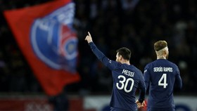 img-title Pernah Jadi Sohib Ronaldo, Ramos Kini Benar-benar Jadi 'Bestie' Messi