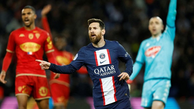 Lionel Messi langsung mencetak gol di Paris Saint-Germain setelah kesuksesan membawa Argentina juara Piala Dunia 2022.