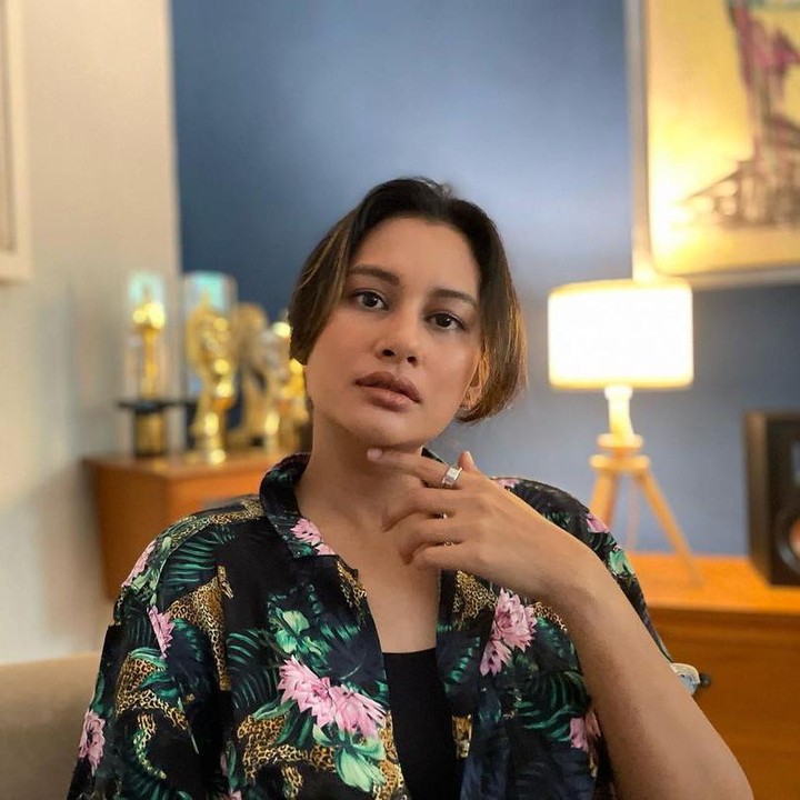 <p>Raihaanun memang terbilang jauh dari pemberitaan, padahal ia termasuk aktris senior yang menggeluti dunia hiburan sejak 2003. (Foto: Instagram @raihaanun)<br /><br /><br /></p>