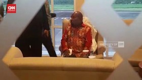 VIDEO: Belum Ditahan, KPK Bantarkan LE di RSPAD Gatot Subroto
