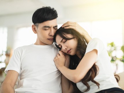 Sedihnya Dinyinyiri, Suamiku Arsitek Sepi Job Akhirnya Jadi Pengantar Kue Daganganku