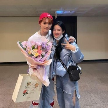 Agensi Bantah Rumor Park Ju Hyun Kencan dengan Taeyong NCT