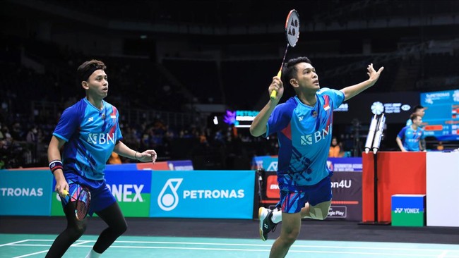 Fajar Alfian/Muhammad Rian Ardianto bakal berjumpa Ong Yew Sin/Teo Ee Yi di perempat final Malaysia Open 2023. Berikut fakta menarik jelang duel tersebut.