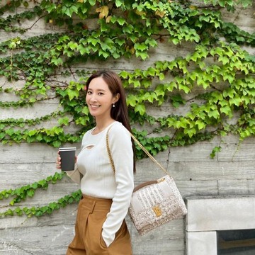 img-title 5 Gaya Kasual ala Yuri SNSD, Cocok untuk Hangout Bareng Bestie