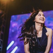 5 Gaya Panggung Mahalini Raharja yang Selalu Tampil Anggun dan Menawan