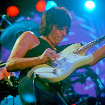 Eross-Rod Stewart Berduka Usai Jeff Beck Meninggal karena Meningitis