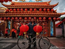 Mengapa Imlek Identik dengan Warna Merah? Ini Jawabannya
