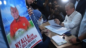 Calon Ketua Umum PSSI 2023-2027 La Nyalla Mattalitti menjanjikan subsidi sebesar Rp1 miliar per tahun untuk setiap Asprov PSSI. Janji ini viral di media sosial.