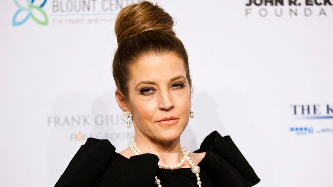 Golden Globe Awards 2023 jadi momen publik terakhir Lisa Marie Presley. Ia 