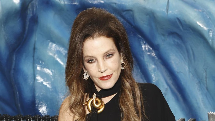 BEVERLY HILLS, CALIFORNIA - JANUARY 10: Lisa Marie Presley with Icelandic Glacial at the 80th Annual Golden Globe Awards at The Beverly Hilton on January 10, 2023 in Beverly Hills, California. (Photo by Joe Scarnici/Getty Images for Icelandic Glacial)