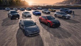 Luhut Sebut BYD Group dan Tesla Siap Investasi Mobil Listrik