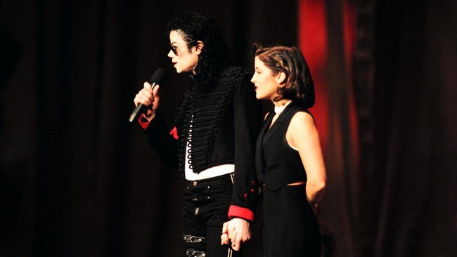 FOTO: Memori Manis Lisa Marie Presley Kala Bersama Michael Jackson