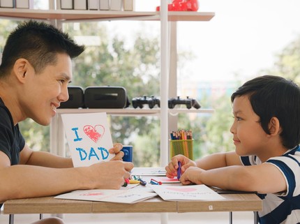 20 Puisi Singkat tentang Ayah Menyentuh Hati, Puitis dan Penuh Kasih Sayang