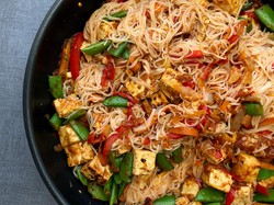 Resep Bihun Goreng Tahu yang Pedas Enak Buat Makan Siang