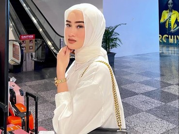img-title Menguak Sosok Chombi Penyanyi 'Sayunk I Love You' yang Lagi Viral