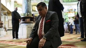 Kunjungi Yerusalem, Menteri Inggris Mampir Salat di Masjid Al-Aqsa