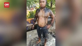 VIDEO: Pemotor Tiba-Tiba Disiram Air Keras di Tanjung Priok