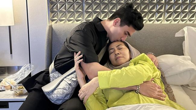 Verrell Bramasta mengaku sangat hancur, sedih, sampai bingung saat tahu Venna Melinda jadi korban KDRT Ferry Irawan. 