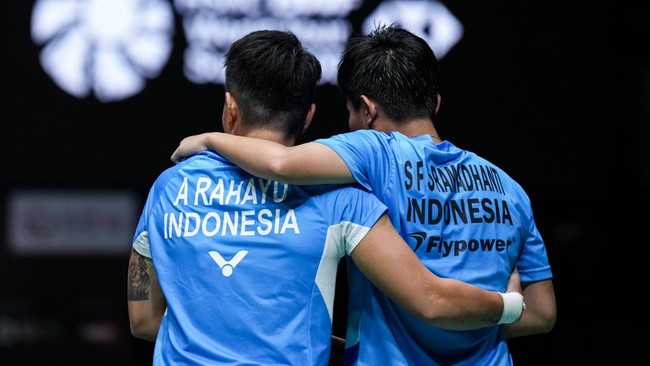 Cedera pergelangan kaki kanan yang dialami oleh Siti Fadia Silva membuat ia dan Apriyani Rahayu memutuskan mundur dari India Open