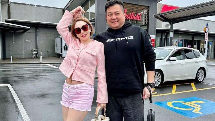 femmy permatasari femmy permatasari