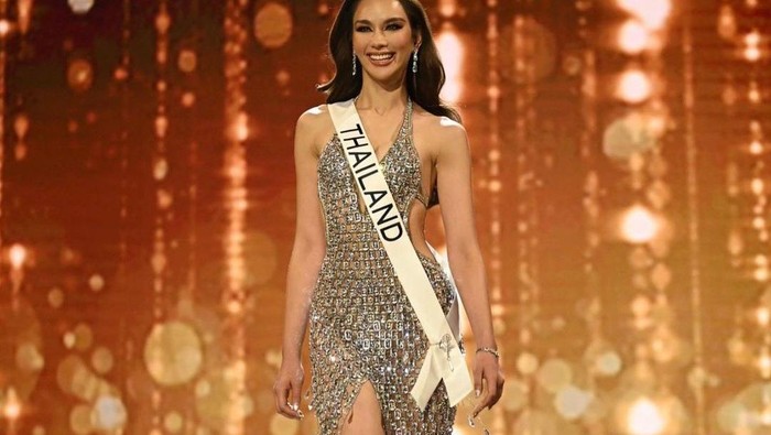 img-title Viral Gaun Daur Ulang Miss Thailand, Ini Cerita Inspiratif di Baliknya!