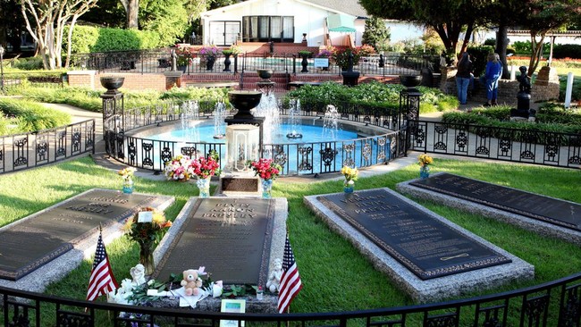 FOTO: Graceland, Rumah Peristirahatan Abadi Keluarga Presley