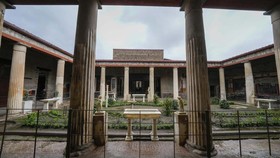 FOTO: 20 Tahun Tutup, Rumah Mewah di Kota Maksiat Pompeii Dibuka Lagi