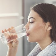 5 Minuman Terbaik yang Dapat Mengurangi Lemak Perut, Bye-bye Perut Buncit!