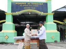 Kiai Muda Jatim Beri Bantuan ke Ponpes-Santuni Anak Yatim di Magetan